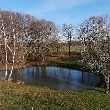 Mobil Vergnelibert Camping Chalais (Dordogne)